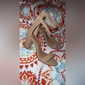 Tan heels